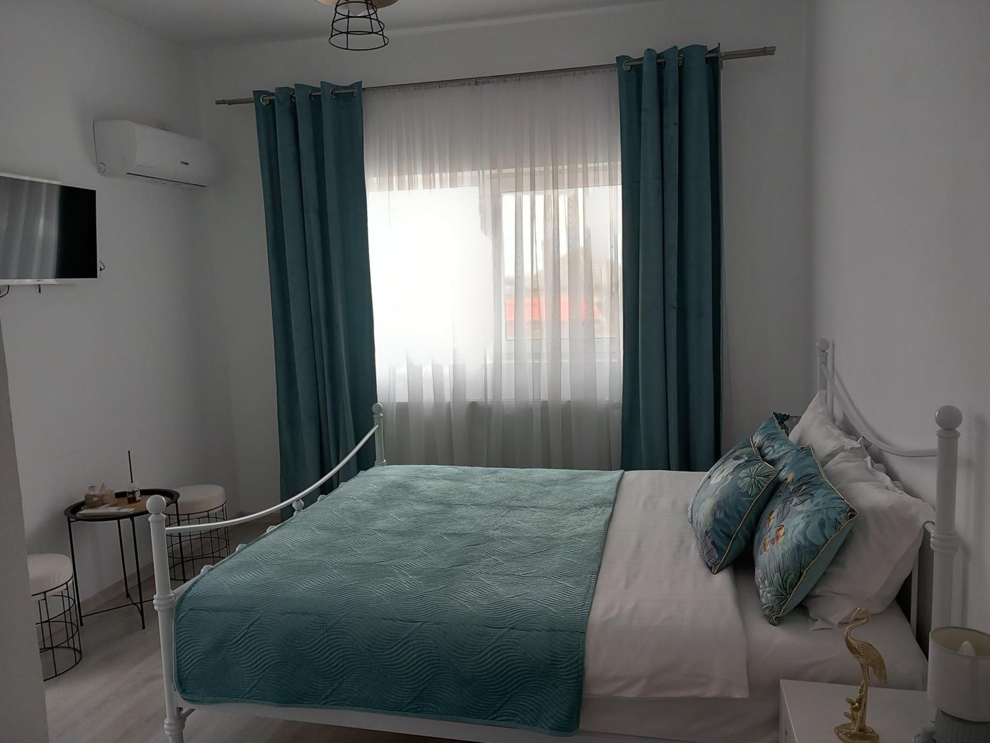 Tina Guest House Basarabi 外观 照片